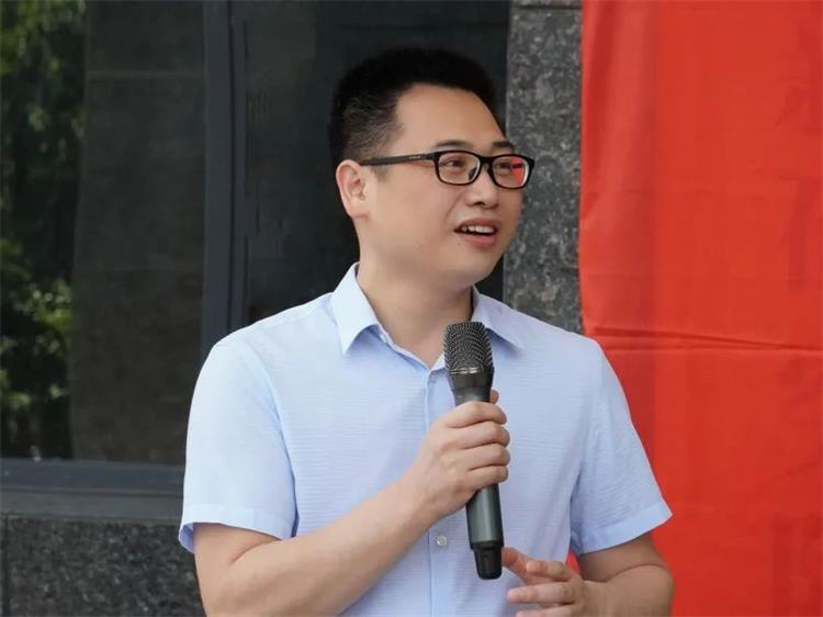 ea0a8484-f359-4b27-8e56-11cca2ba3082